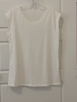 White Sleeveless Scoop Neck Top