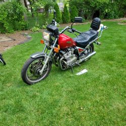 1982 Yamaha XJ 750 Maxim