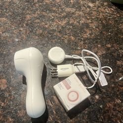 Clarisonic Facial Cleansing Brush System, Mia 2 Sonic Scrubber Face with a New Brush Head (White)