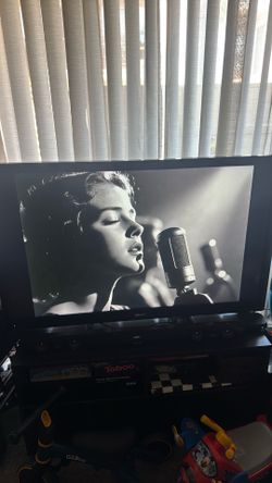 SANYO TV 48’’