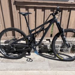 2022 Yeti SB150 C1