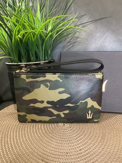 NEW Spear Camouflage wristlet