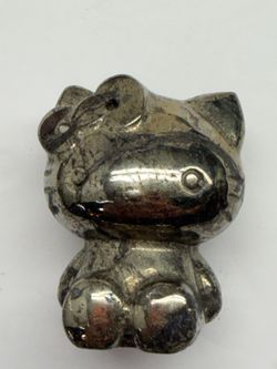 HELLO KITTY!!!  GOLD PYRITE CRYSTAL CARVING!