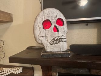 $8 Halloween Skull (Santa Teresa, Artcraft & McNutt)
