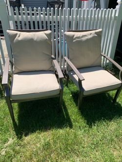 Pair patio chairs