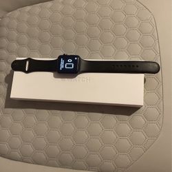Apple Watch Series 3.  Color Negro. 
