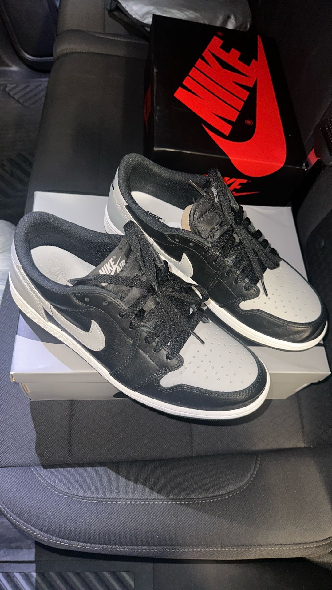 Jordan Retro 1 Low Og 10.5 Black Grey-white $85