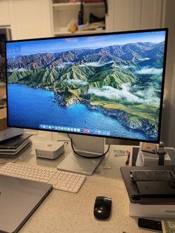 Apple Pro Display XDR 32” Nano-Texture Pro Stand