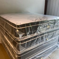 King Pillowtop Set New In Plastic Free Delivery In Atlanta 