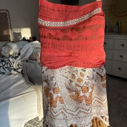 Moana Dress 4/5 $5