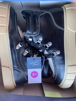 Winter Boots 5 1/2