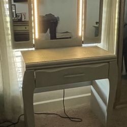 Makeup Vanity w/ LED Lights (Ashley Furniture)
