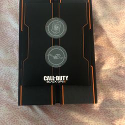 Call of duty, black ops, two special edition, case And Coins