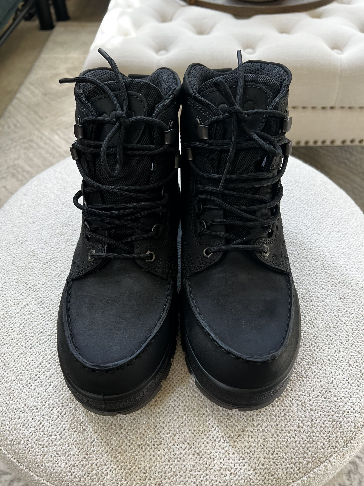 ECCO TRACK 25 WOMEN WATERPROOF PLAIN TOE TIE BOOT