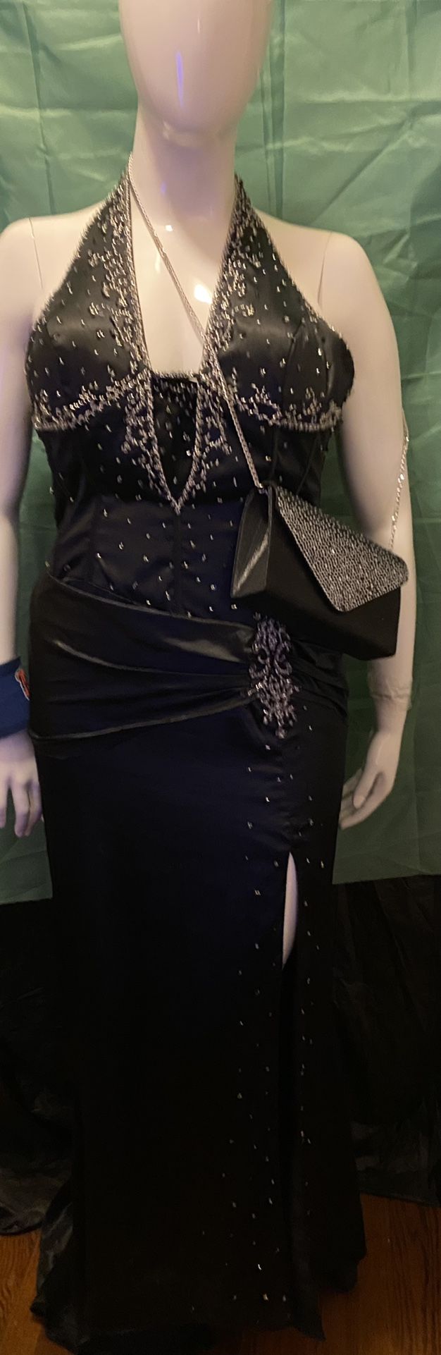 Blk Prom Beaded Spilt Dress