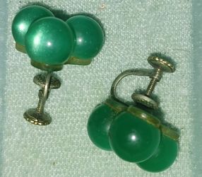 Vintage Clip On Earrings