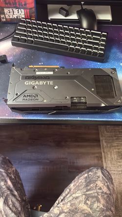 Gigabyte OC 9070 3 Fan GPU W/ Box