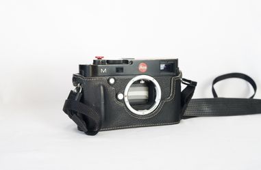 Leica M240 full frame mirrorless camera