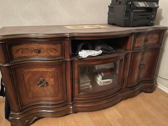 Tv console