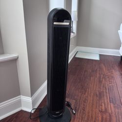 Quiet Rotating Standing Fan With Remote