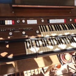 Baldwin Electric Organ 