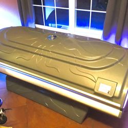 Tanning Bed  (SOLAR STORM 24S)  mint, new condition