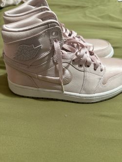 Nike Air Jordan 1 High Pink Sneakers