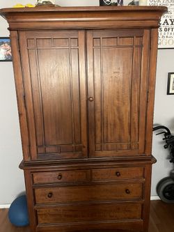 Solid Oak Cabinet For Computer Or Tv 