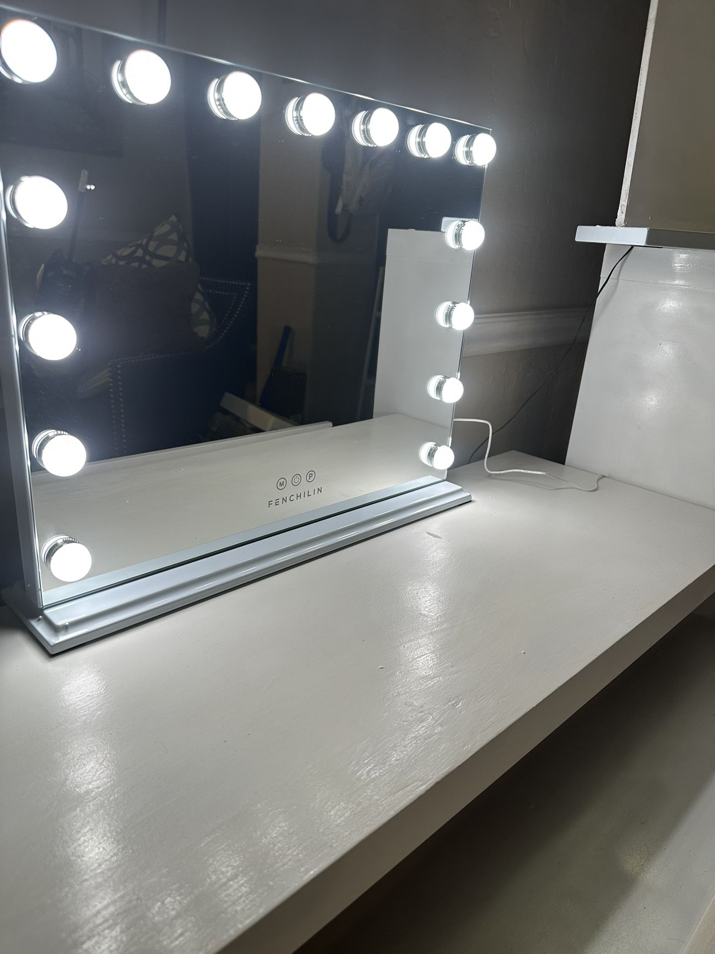 Gorgeous Vanity With Mirror and Side Shelves! 