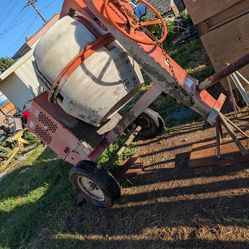 CEMENT MIXER