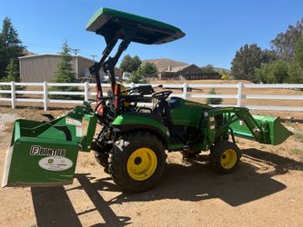 2019 John Deere 1025R
