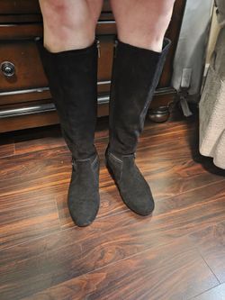 Anne Klein Real Sued Boots Sz10,5