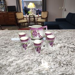 Vintage Grape P And Cups