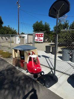FREE KIDS PLAYHOUSE, CAR, & BB HOOP
