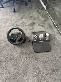 Logitech gaming steering wheel
