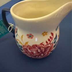 Pioneer Woman Measuring Pitcher 