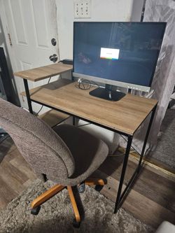 Desk chair and hp monitor