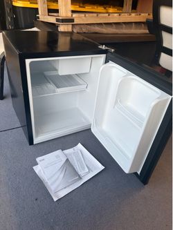 Mini fridge