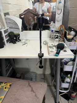 Mannequin Desk Stand 