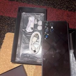 Brand new never used 512 Gb phone with a stylus pen