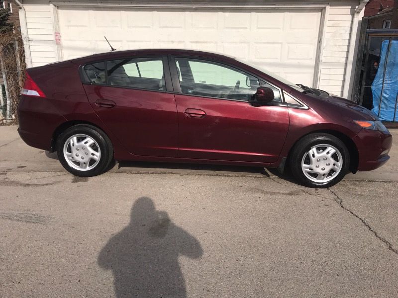 Vendo Honda Insight hibryd 2011