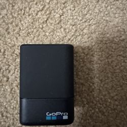 GoPro Dual Battery Charger + Battery for HERO7/HERO6 Black/HERO5 Black (GoPro Official Accessory)