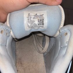Jordan 1 Size 6y