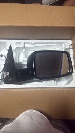 Mirror for ram 2015