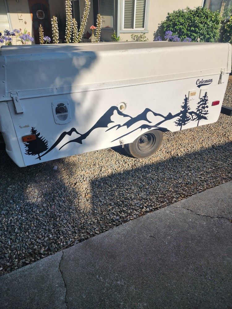 1983 Pop Up Trailer