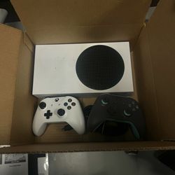 Xbox Series S 500 GB Console