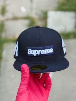 Supreme X Yankees Hat Size 7 1/4