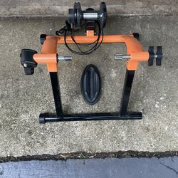 Bicycle stand trainer perfect shape 