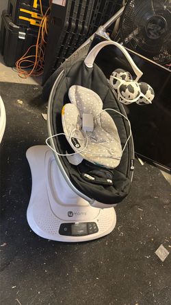 Baby swing