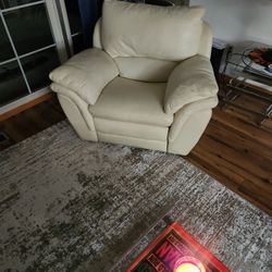 Cream Recliner 